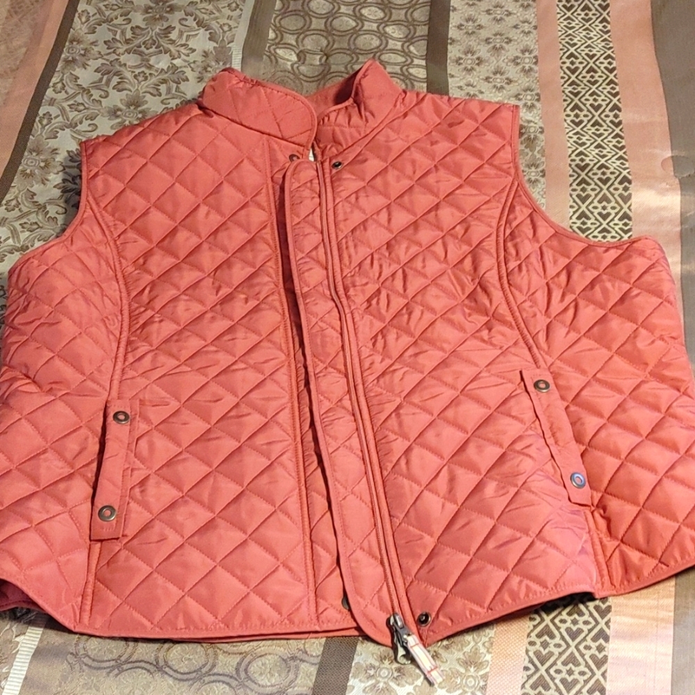 VAN HEUSEN QUILTED ROSE XXL VEST